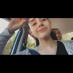 Meet your Posher, Brianna